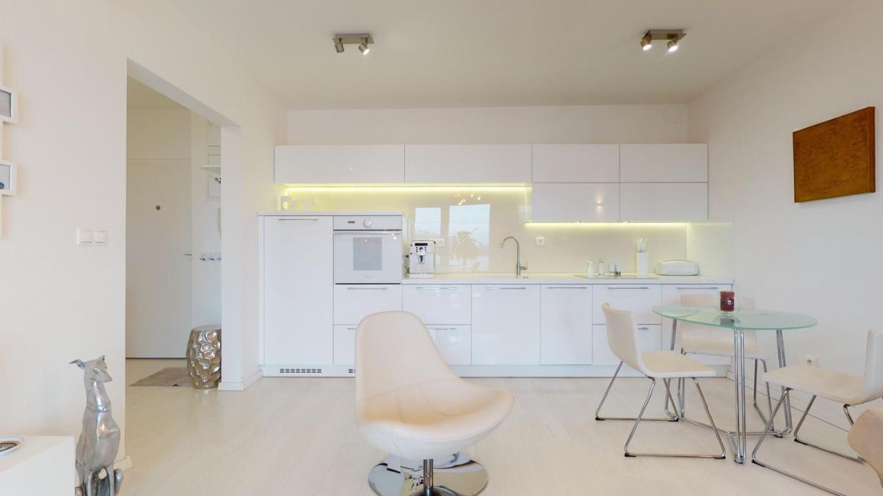 Bibi Centroom Apartment Piest'any Exterior photo
