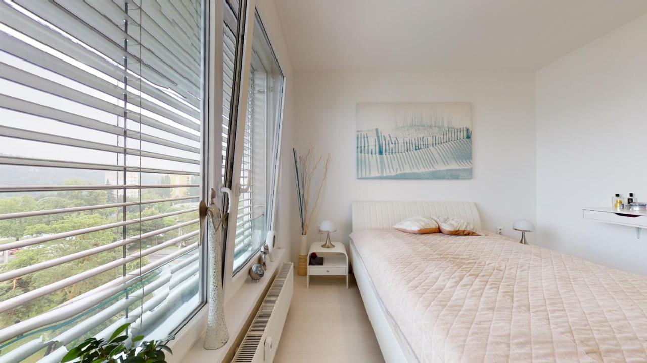 Bibi Centroom Apartment Piest'any Exterior photo