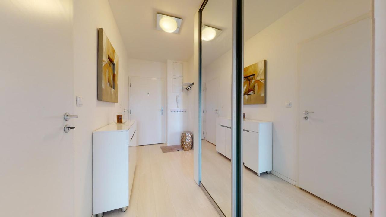 Bibi Centroom Apartment Piest'any Exterior photo